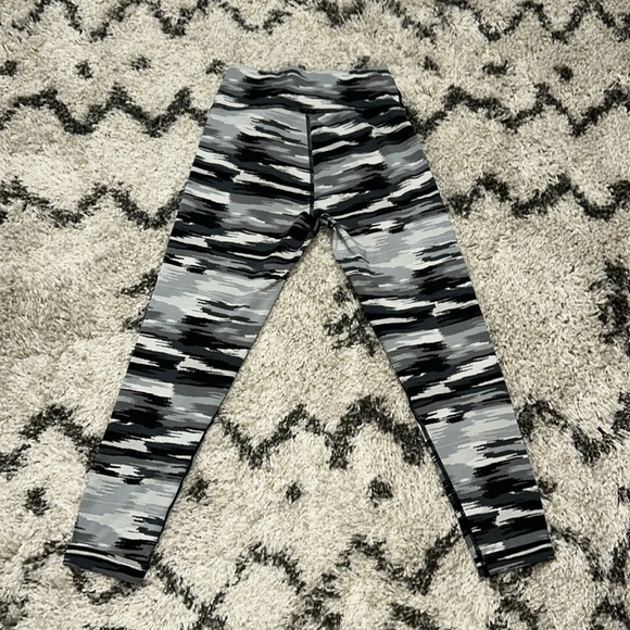Aerie Leggings - Picture 3 of 3